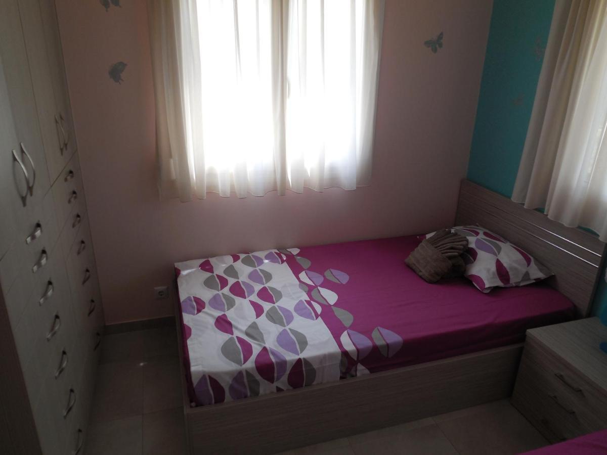 Costa Petra - Luxury Seaside Cottage With Garden - Vacation House For Families In Greece Неа-Мессагала Экстерьер фото