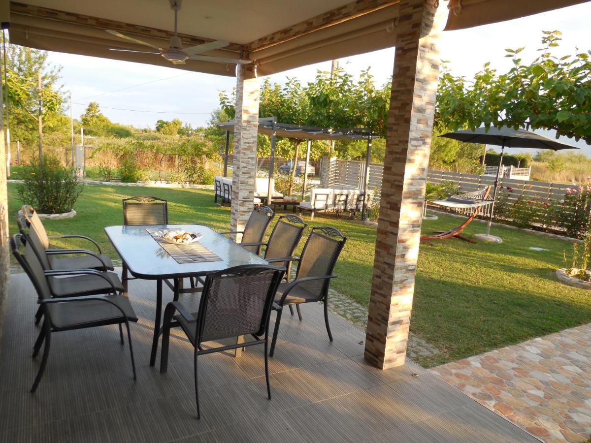 Costa Petra - Luxury Seaside Cottage With Garden - Vacation House For Families In Greece Неа-Мессагала Экстерьер фото