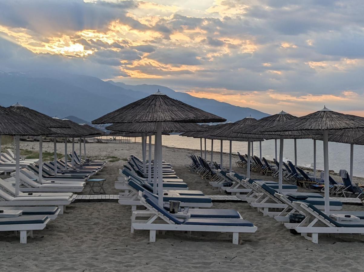 Costa Petra - Luxury Seaside Cottage With Garden - Vacation House For Families In Greece Неа-Мессагала Экстерьер фото